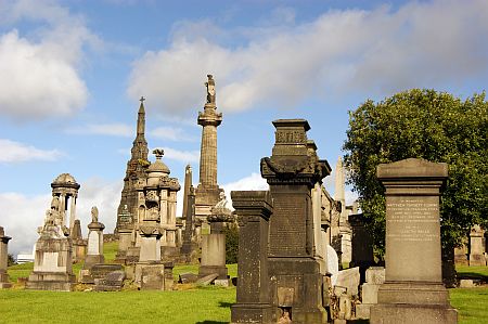 18/09/13 GLASGOW. The Necropolis, view of the Knox memorial.