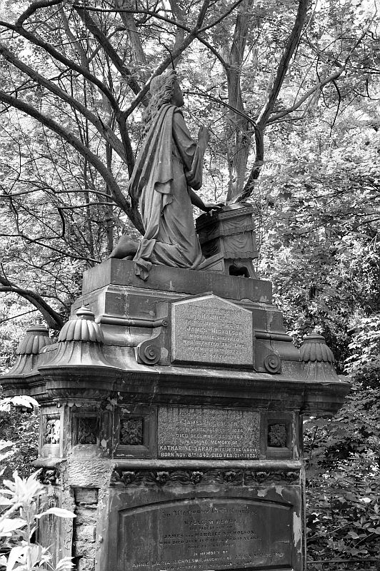 29/06/13 SHEFFIELD. Sheffield General Cemetary, Tomb of Harriet