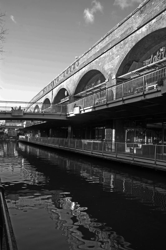 01/02/15 ROCHDALE CANAL. Deansgate Locks.