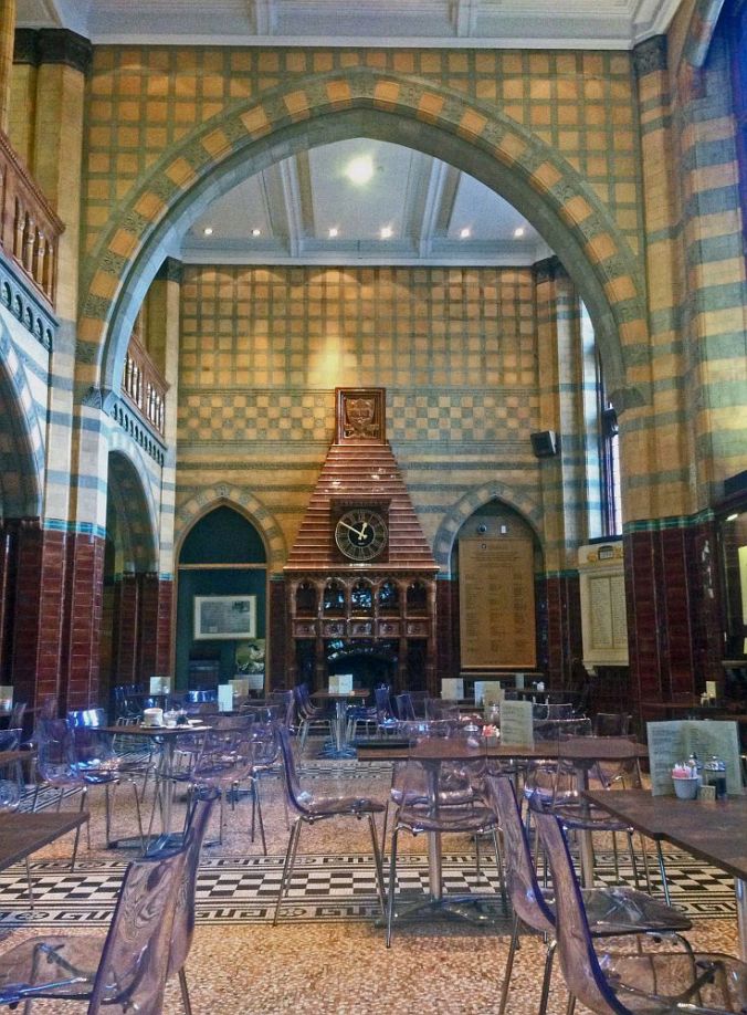 LIVERPOOL. Victoria Gallery &amp; Museum