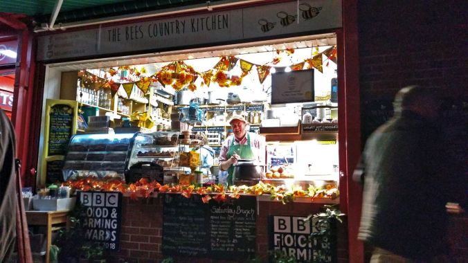 06/10/18 CHORLEY LIVE.  Bees Country Kitchen.