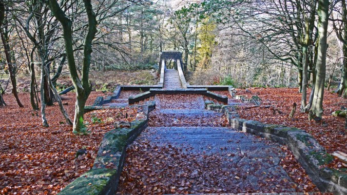 11/11/18 RIVINGTON TERRACED GARDENS.  Seven Arch Bridge Steps.