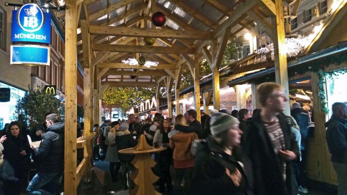 17/11/18  MANCHESTER. St. Annes Square.