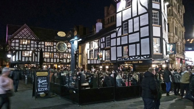 17/11/18  MANCHESTER. The Old Wellington &amp; Sinclair's Oyster Bar