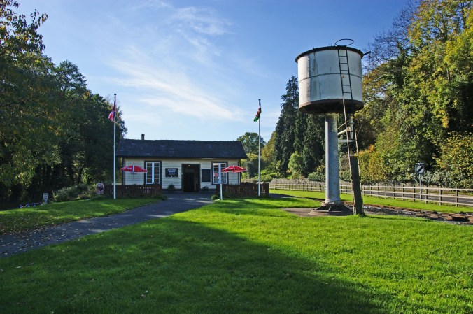 20/10/18 WELSHPOOL & LLANFAIR Light Rly. Welshpool Raven Square