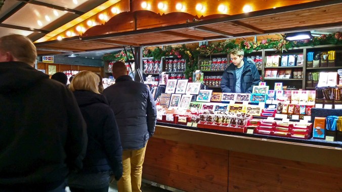 17/11/18  MANCHESTER. St. Annes Square. Candy Time.