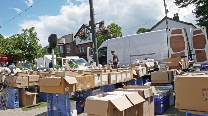 20/06/19 FRODSHAM.  The Market. Shoes &amp; Slippers.