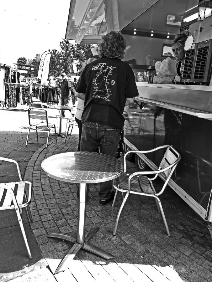 18/07/19 ORMSKIRK. The Thursday Market. & Snack Bar.