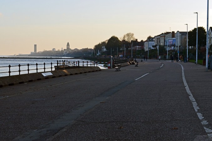 30/11/19 NEW BRIGHTON. The Promenade.