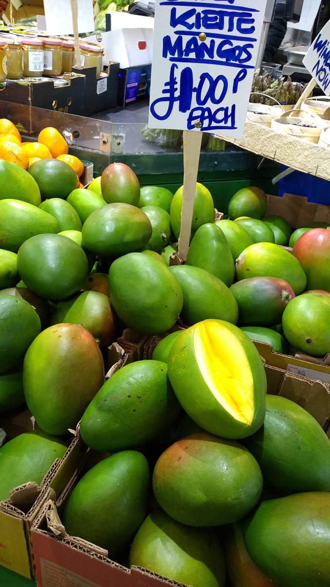 24/12/19 BOLTON. The Market Mangoes.