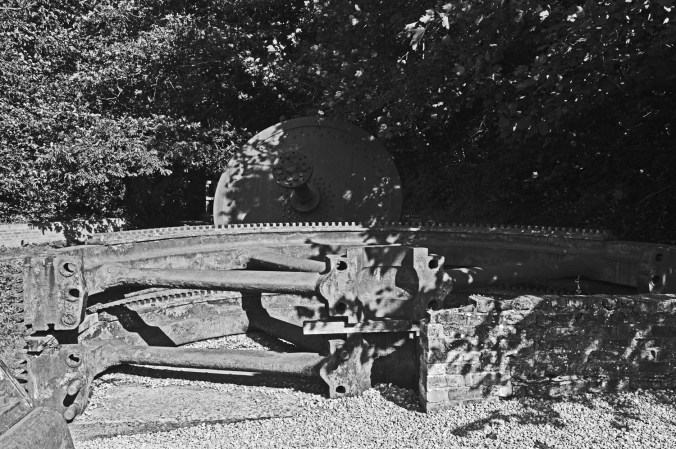 12/09/19 HOLYWELL. Greenfield Park. Old Machinery
