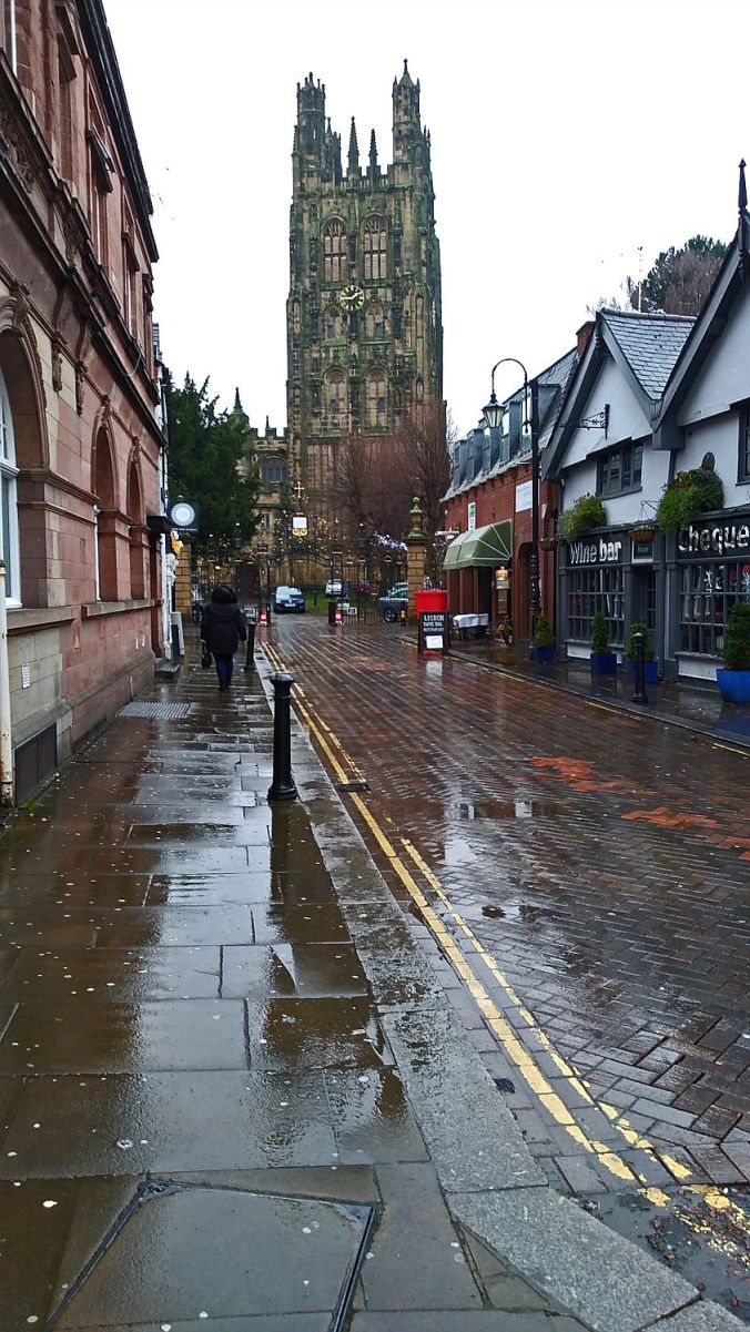 12-12-19 WREXHAM. Hope Street & St. Giles Church.