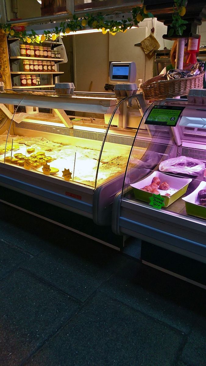 12-12-20 WREXHAM. The Butchers Market.