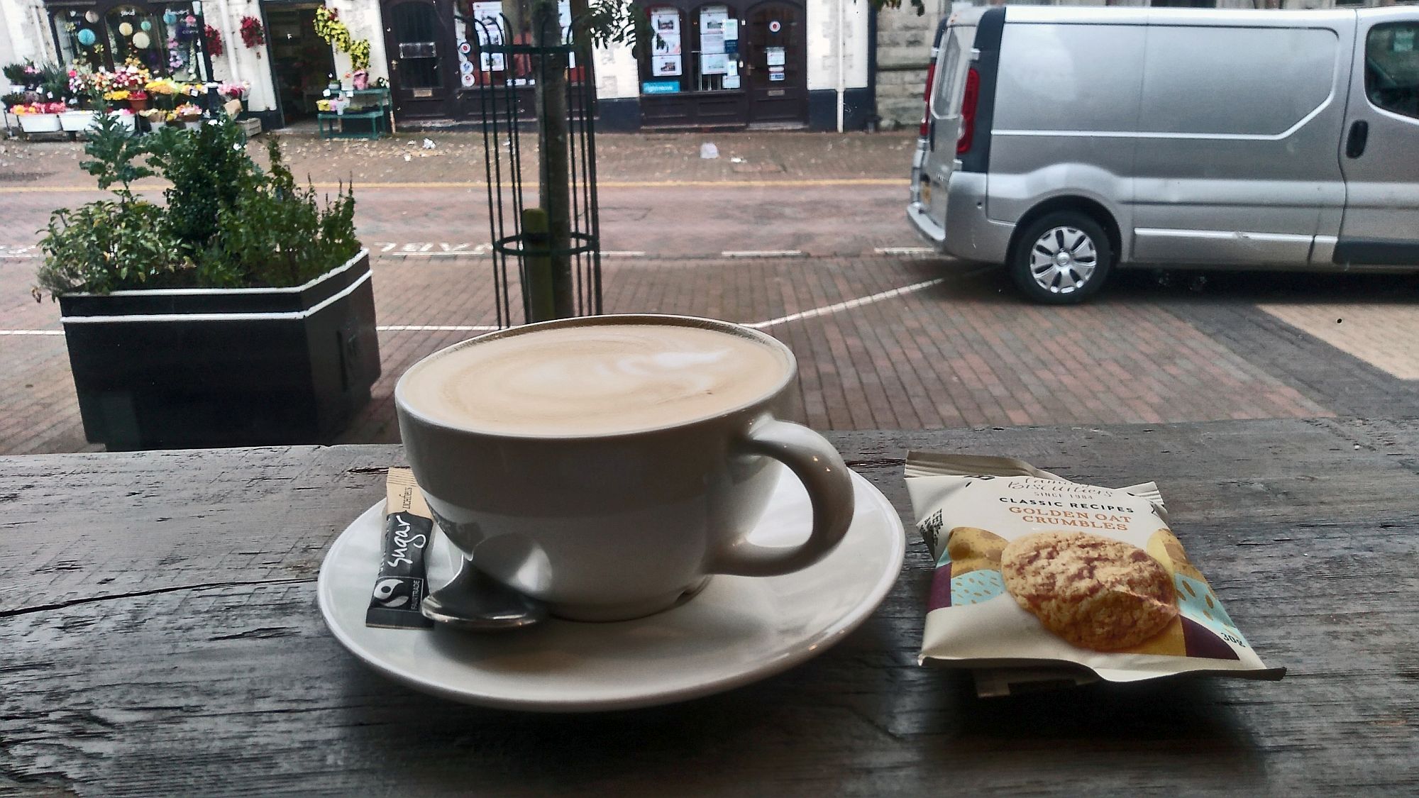 12/09/19 HOLYWELL. Marmalade Cafe. Coffee & Biscuits.