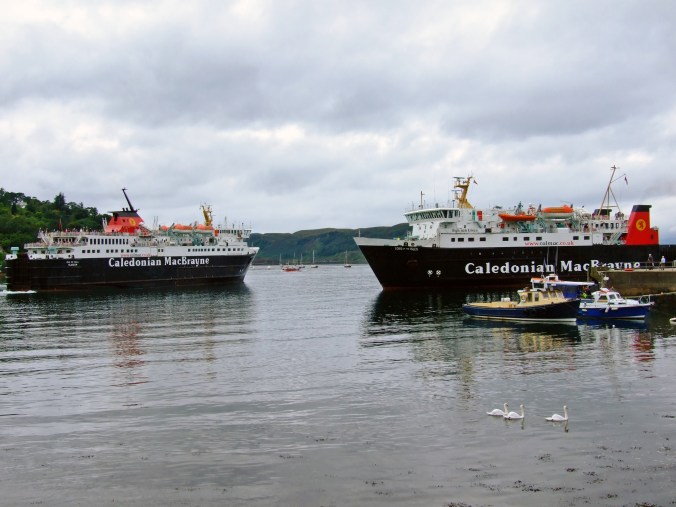 29-08-08. OBAN. The Harbour. Calmac Ferries Isle Of Mull & Lord